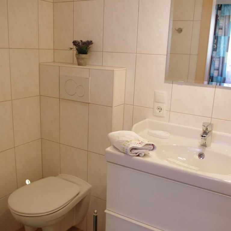 Ferienhaus Kopp - Apartment mit 2 Schlafzimmern und Dusche - 11