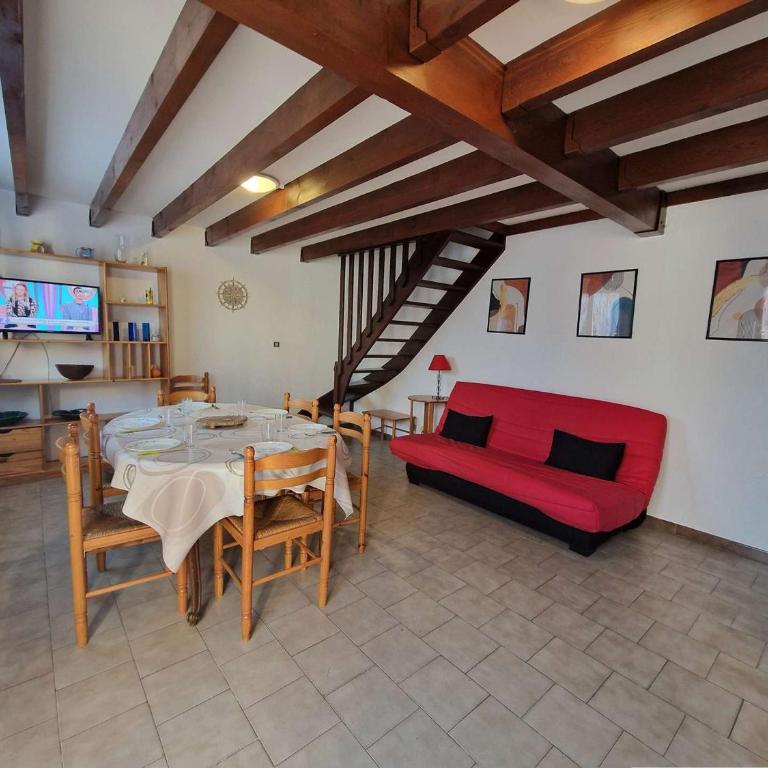 Maison confortable à 250m de la plage avec terrasse et parking - 7 couchages - FR-1-387-89 - Maison de Vacances - 3