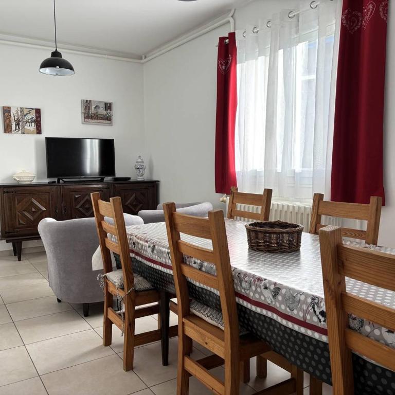 Maison confortable à Villard-de-Lans - 8 couchages, WiFi, parking gratuit, proche des pistes et du centre. - FR-1-548-5 - Casa Vacanze (8 Adulti) - 1