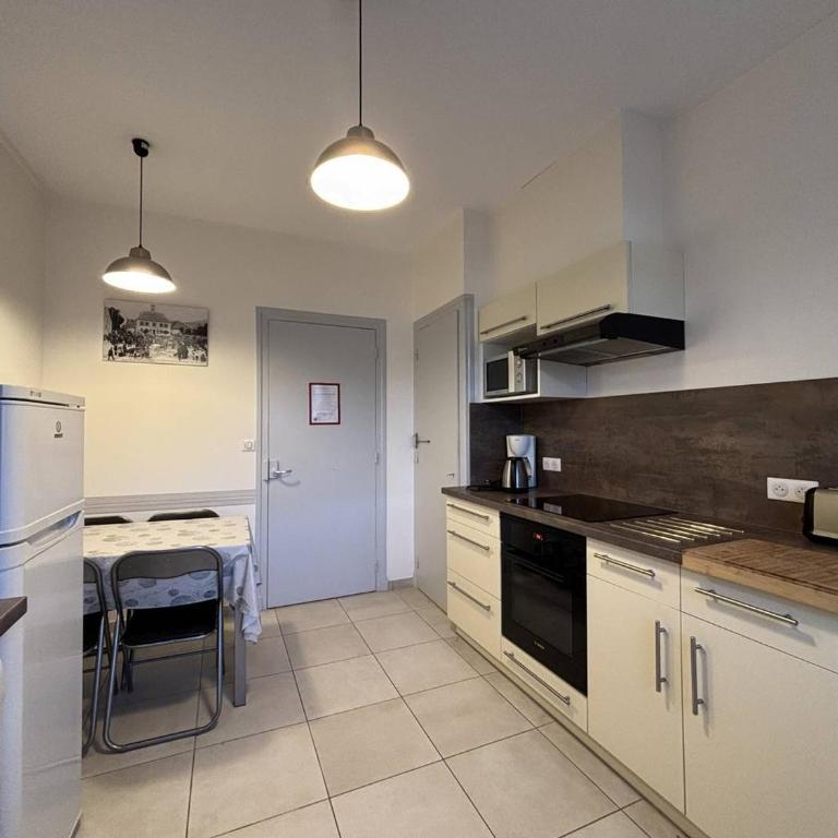 Maison confortable à Villard-de-Lans - 8 couchages, WiFi, parking gratuit, proche des pistes et du centre. - FR-1-548-5 - Casa Vacanze (8 Adulti) - 8