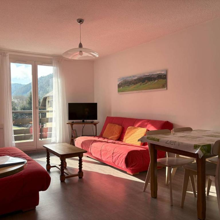 Appartement cosy, balcon sud, 2 chambres, parking gratuit à 10 min du centre et proche ski ! - FR-1-548-4 - Appartamento (6 Adulti) - 1