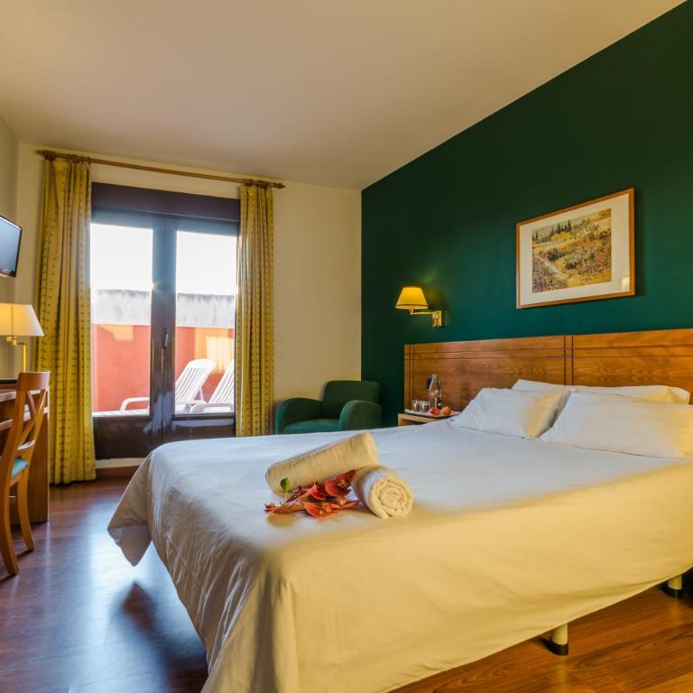 YIT Conquista de Toledo - Habitación Doble con vistas a la catedral - 1 o 2 camas - 9