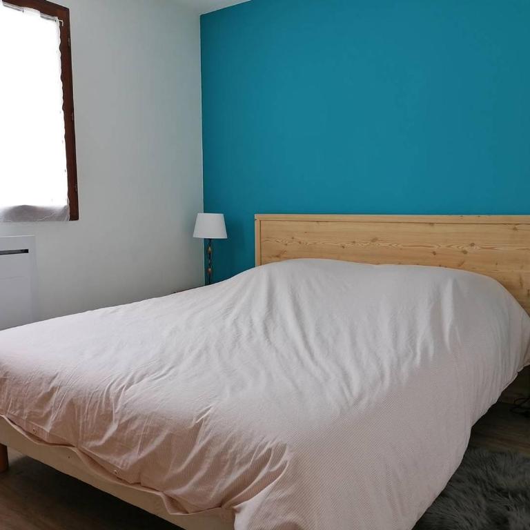 Appartement familial pour 6 personnes avec terrasse, parking gratuit et proche des navettes - FR-1-548-31 - Apartment - 4