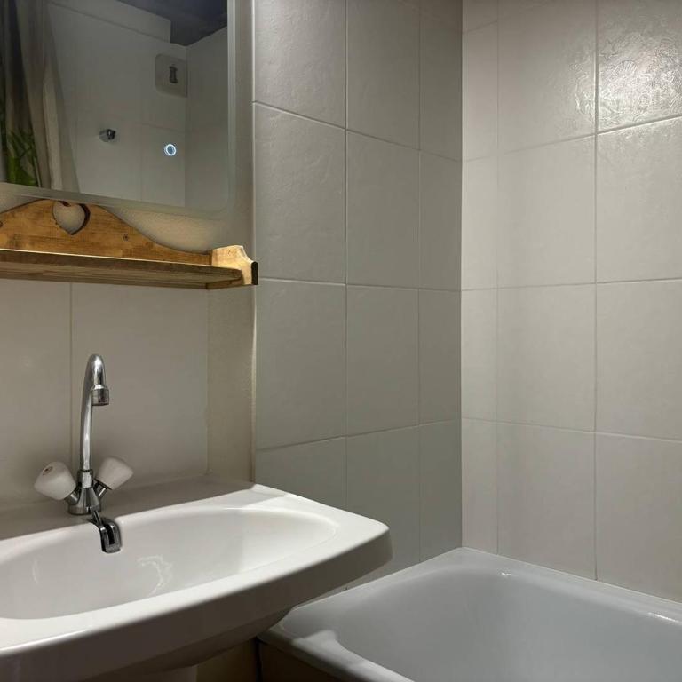 Studio mezzanine avec balcon et parking privé au cœur de Villard-de-Lans - FR-1-548-28 - Estudio - 7