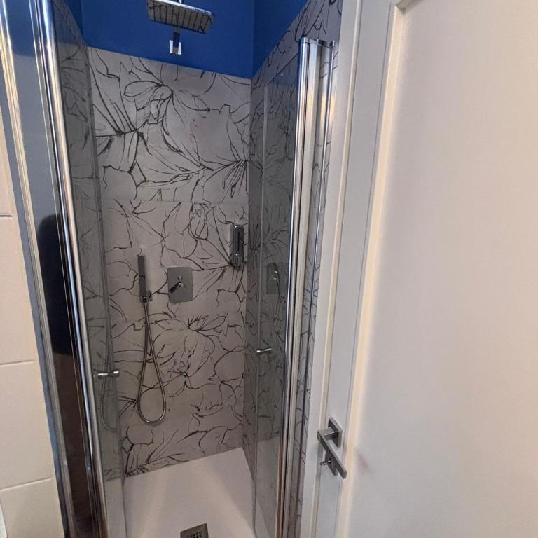 La casa di Sole Milano - Corso Buenos Aires - Stazione centrale en-suit - Double Room with Balcony - 15