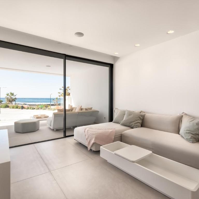 Infinity 0-8 LUXE SEA VIEW 2B - Two-Bedroom House - 2