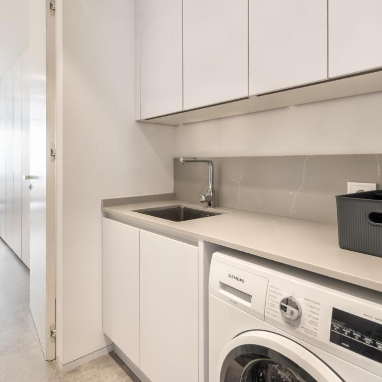 Infinity 1-7 LUXE SEA VIEW 2B - Two-Bedroom House - 3