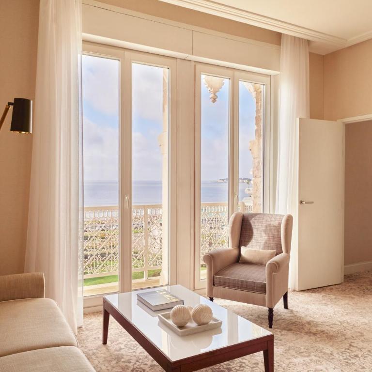 Hôtel Barrière Le Royal La Baule - Suite Deluxe - Vue sur Mer - 3