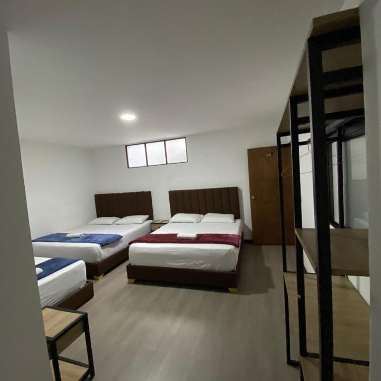 Hotel Gallery By 70 - Habitación Cuádruple Superior - 15