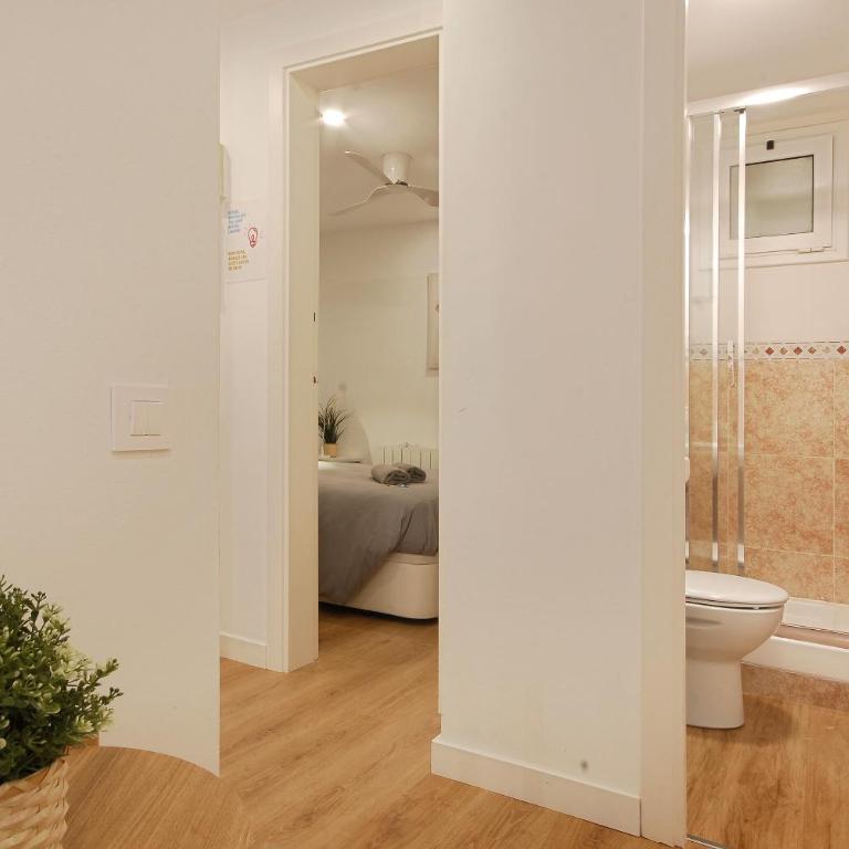 Charming and quiet apartments near Barcelona - Charming Two-Bedroom Apartment - 9