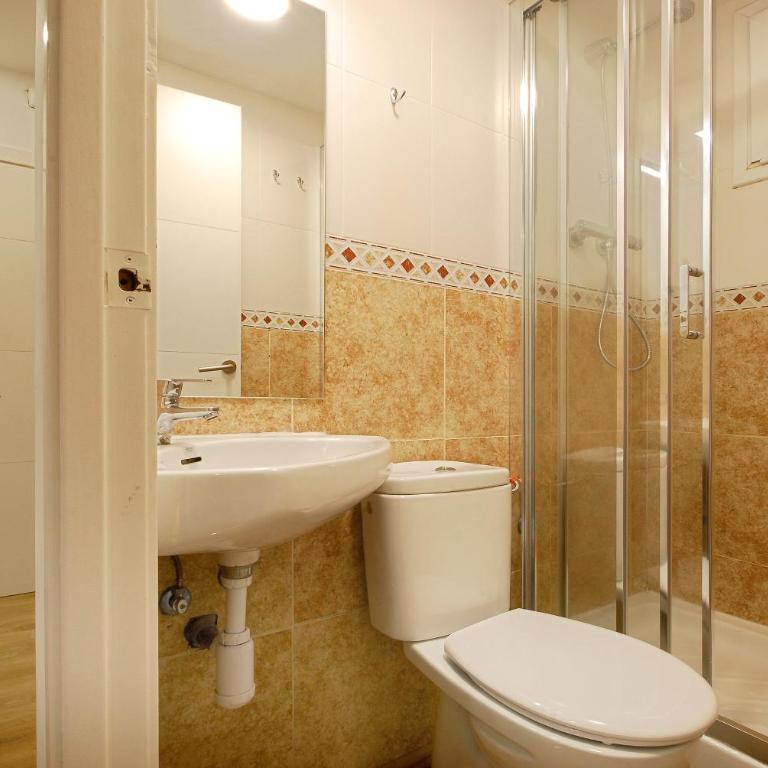 Charming and quiet apartments near Barcelona - Charming Two-Bedroom Apartment - 16
