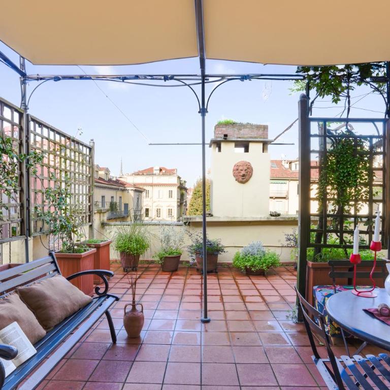 Mazzini Apartment, terrace & river view - Two-Bedroom Apartment - 1