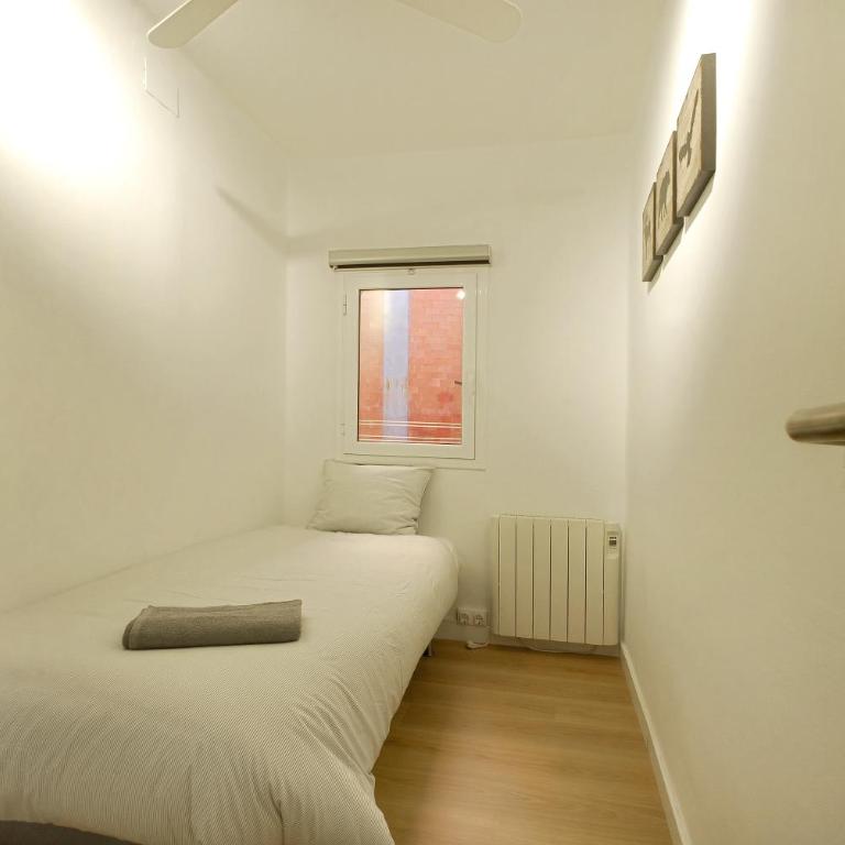Lovely and cozy apartments near Barcelona - Lovely Two-Bedroom Apartment - 2