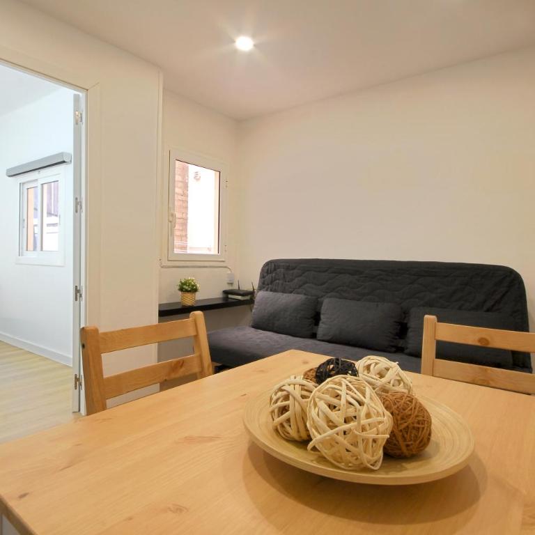 Lovely and cozy apartments near Barcelona - Lovely Two-Bedroom Apartment - 12