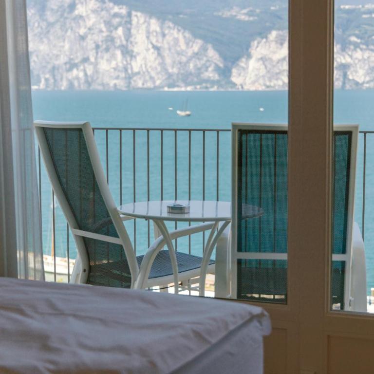 Hotel Capri - Junior Suite con Balcone - 2