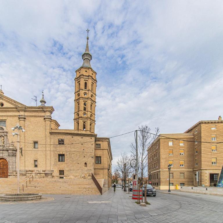 Apartamento Plaza del Pilar - Two-Bedroom Apartment - 25