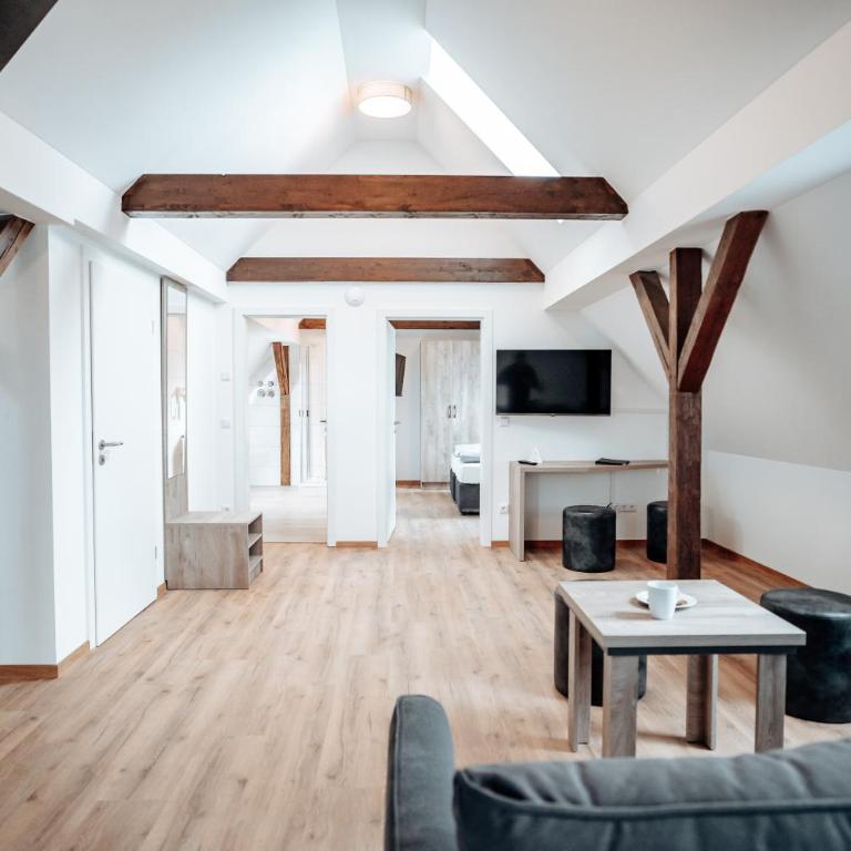 Boardinghouse Victory - One-Bedroom Apartment with Kitchenette - 3