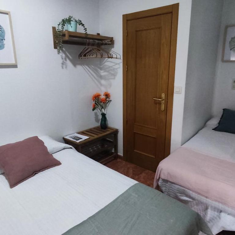 Pension Segura - Habitación Doble - 1 o 2 camas - 5