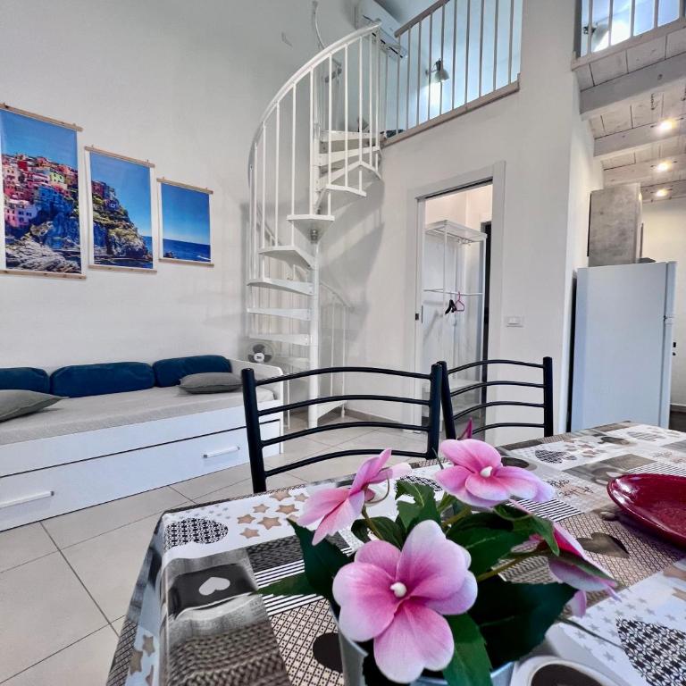 8 Lofts - Apartments - 2 - Superior Apartment - 32