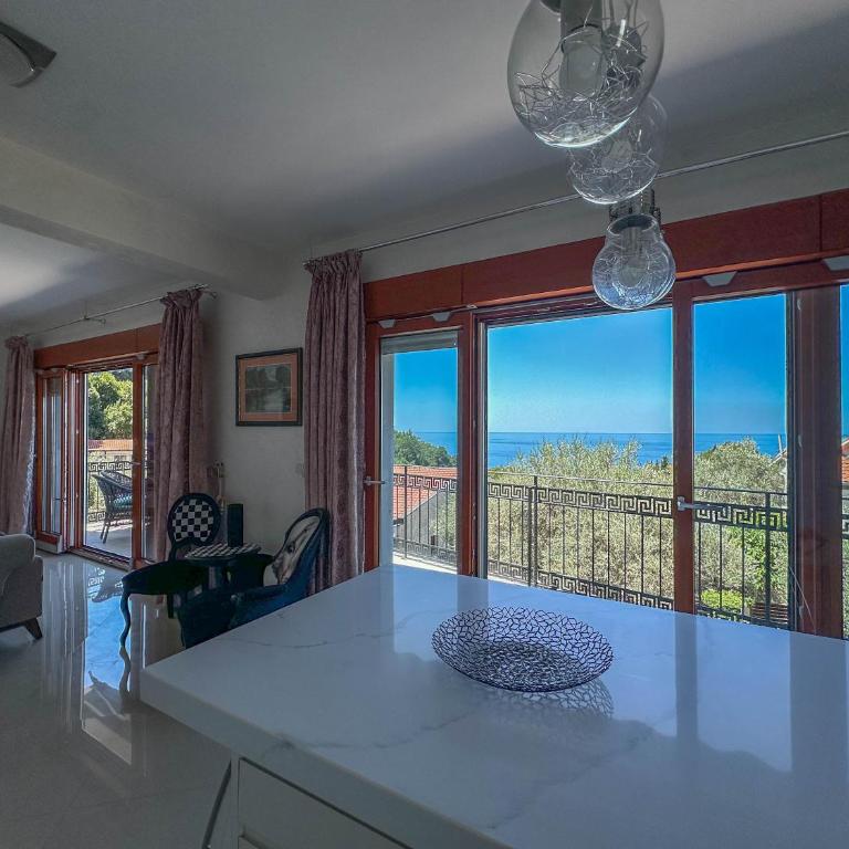 Olive Residence Rezevici - Apartman sa 3 Spavaće Sobe i Pogledom na More - 4