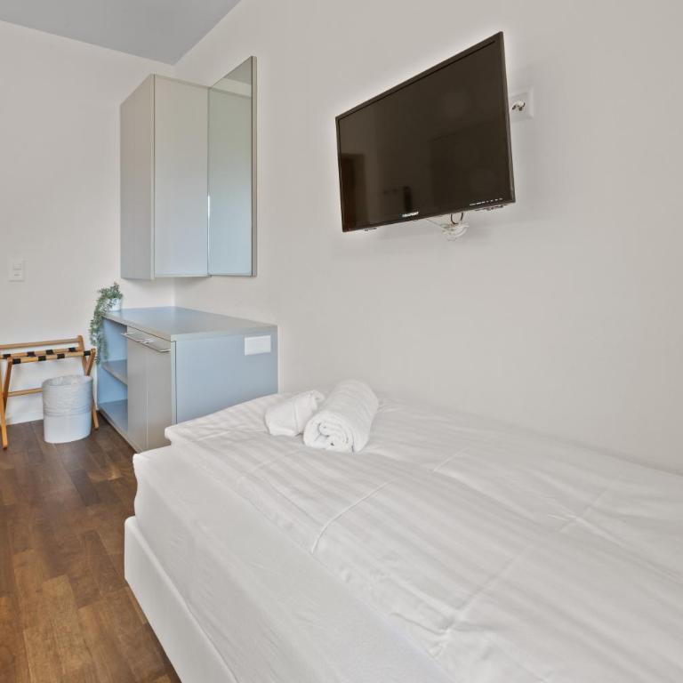Hôtel de la Poste Sierre - Dreibettzimmer - barrierefrei - 7
