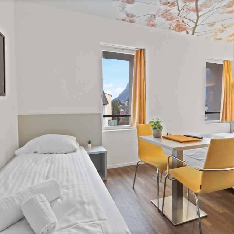 Hôtel de la Poste Sierre - Dreibettzimmer - barrierefrei - 4