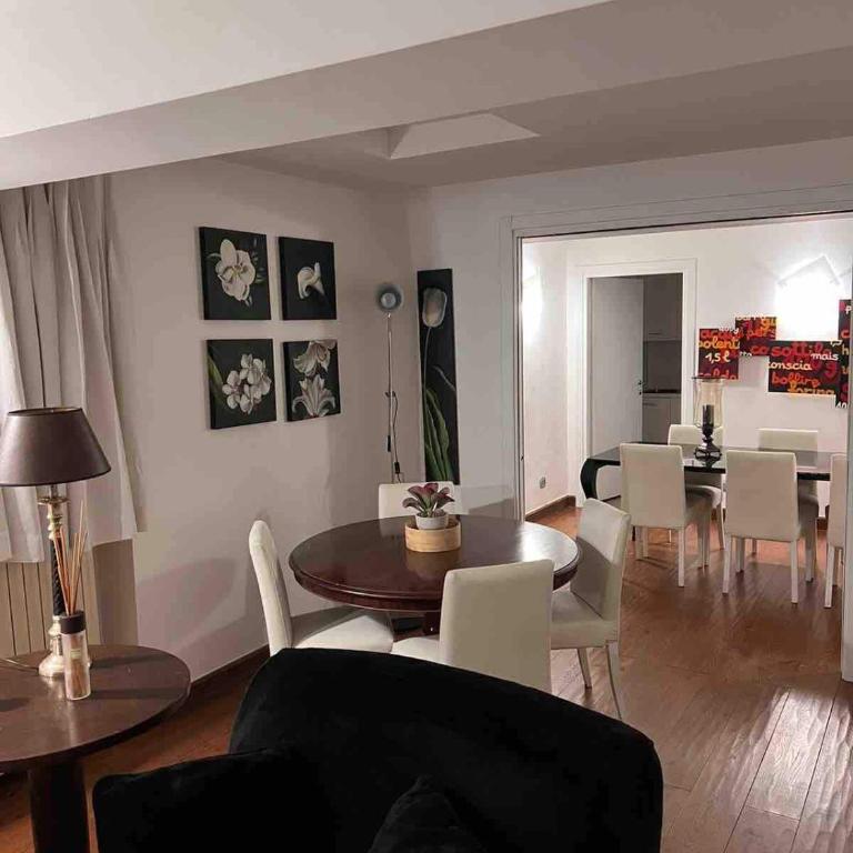 Casa di fronte alle piste da sci campo da golf - Three-Bedroom Apartment - 3