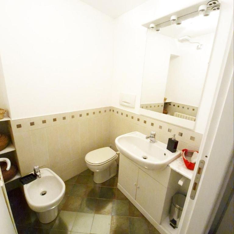 Casa di fronte alle piste da sci campo da golf - Three-Bedroom Apartment - 33