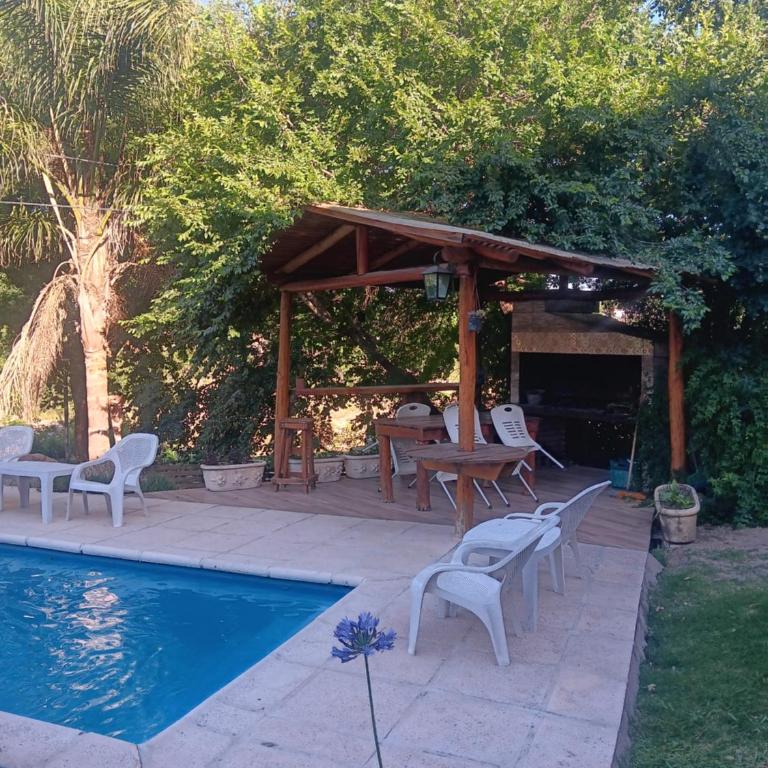Cabaña frente al rio solo familias - Apartamento de 2 dormitorios - 6