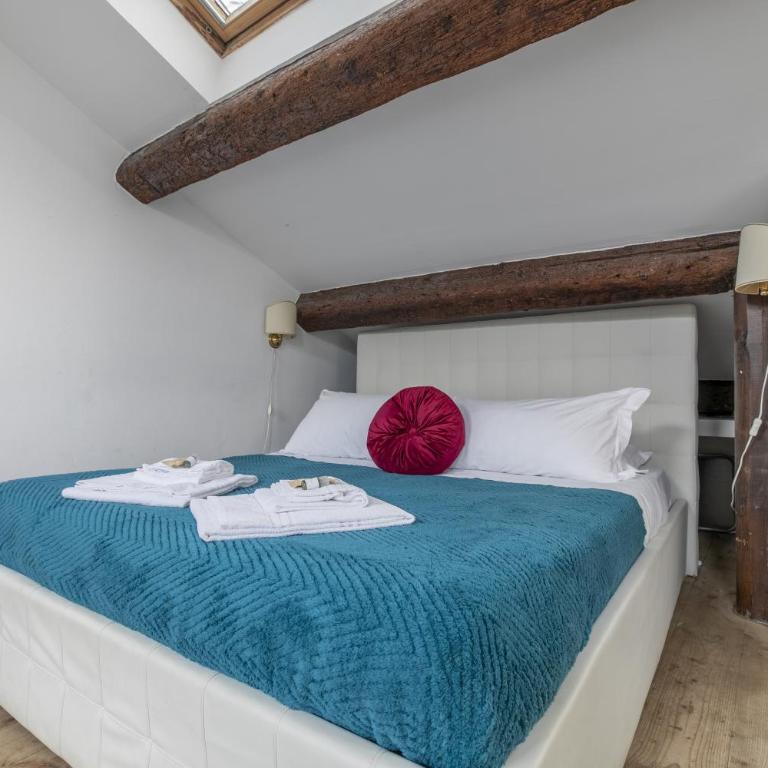 Nice Lovely Attic for 4 person with Wifi - A/C - Appartamento con 1 Camera da Letto - 8