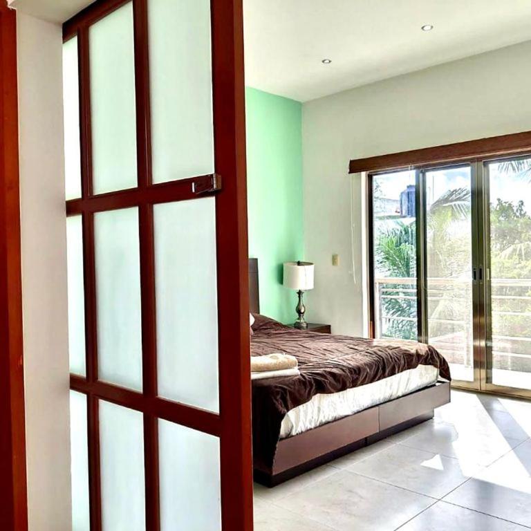 Ubicacion privilegiada con encanto y vibra local - Casa de 4 dormitorios - 19