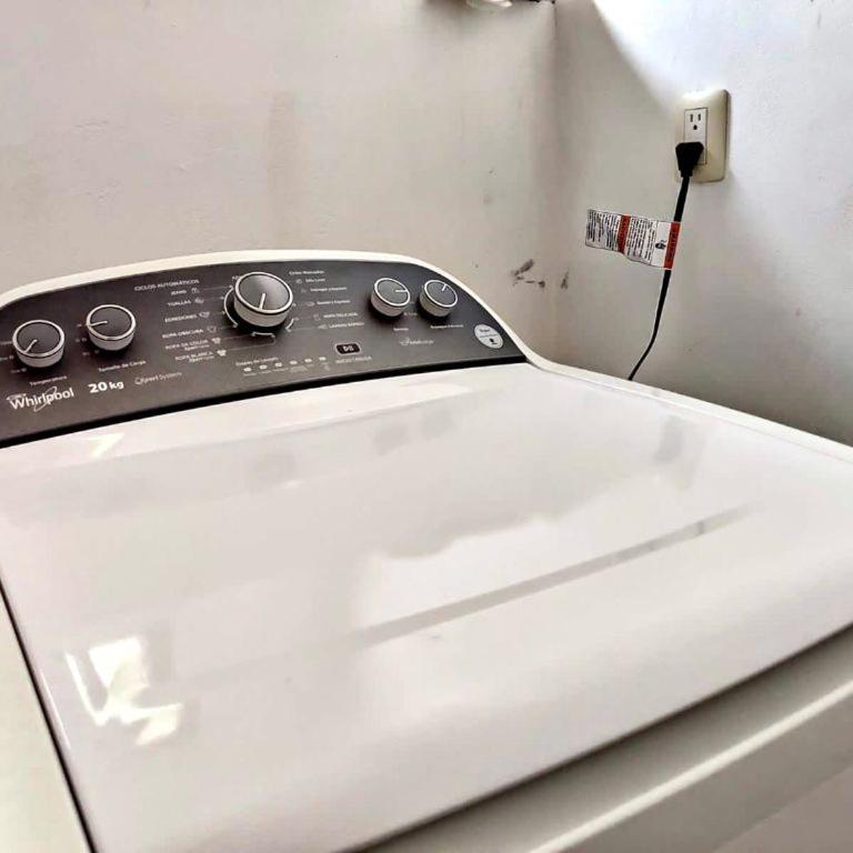 Ubicacion privilegiada con encanto y vibra local - Casa de 4 dormitorios - 23