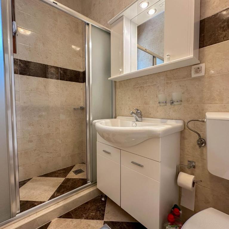 Olive Residence Rezevici - Apartman sa Terasom - 6