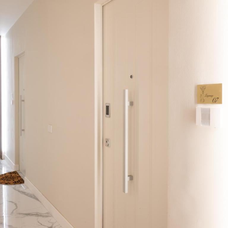 Lagrange Turin Suites, nel punto più esclusivo di Torino - Apartment with Balcony - 10