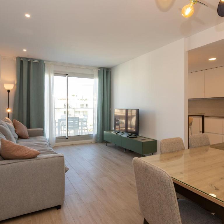 Marina Real II Atico by BookinDenia - Two-Bedroom Apartment - 11
