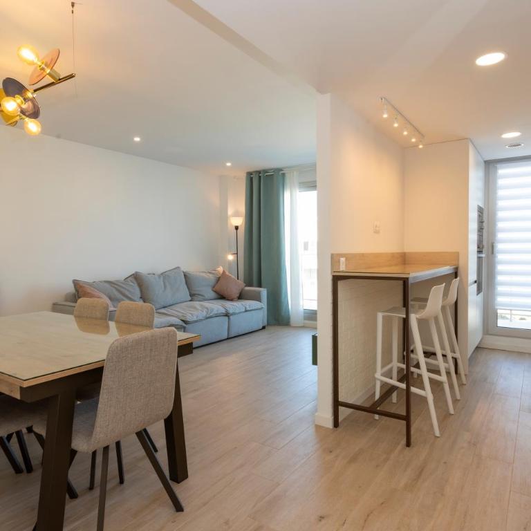 Marina Real II Atico by BookinDenia - Two-Bedroom Apartment - 10