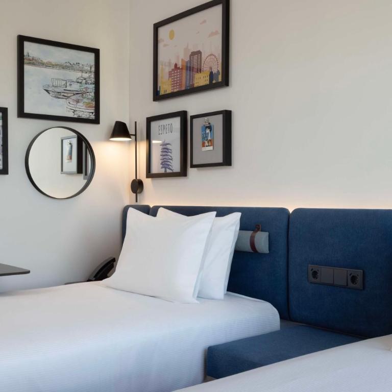 Hampton By Hilton Malaga Martiricos - Habitaciones Comunicadas Familiares - 1