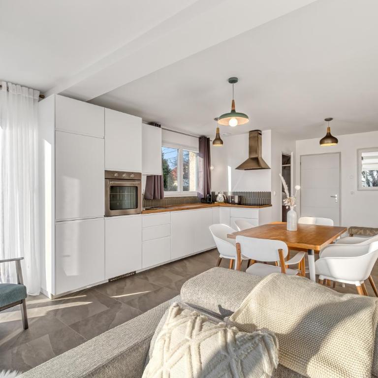 Le Nordique II - Jolie vue - Clim - Netflix - Two-Bedroom Apartment - 12