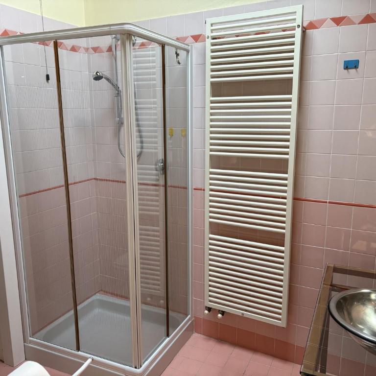 Hotel Ristorante Lepanto - Appartamento con 2 Camere da Letto e Vista Lago - Dependance - 1