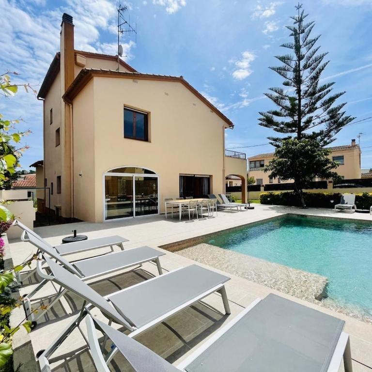 Casa Hermanos by Costabravaway - Casa - 5