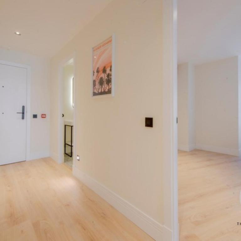 Malasaña Escapada para 6 , descubre San Bernardo 20 E3 - Apartamento de 2 dormitorios - 12