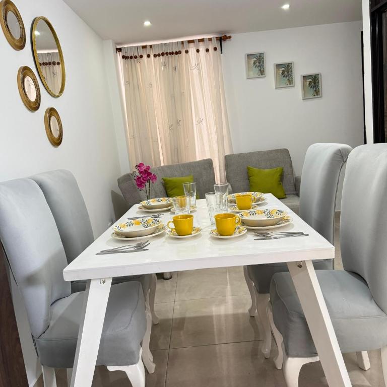 Apartamento al frente del hospital san jose y la facultad de medicina - Apartamento de 2 dormitorios - 25