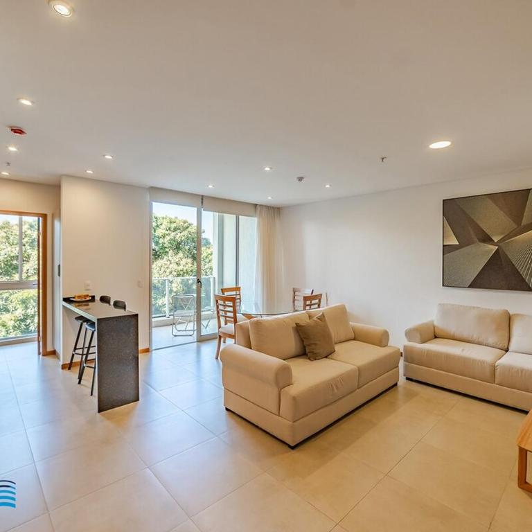 303 Emerald! Nuevo Steps away from the Shopping del Sol! 90 m2 y Gge - Apartamento de 2 dormitorios - 1
