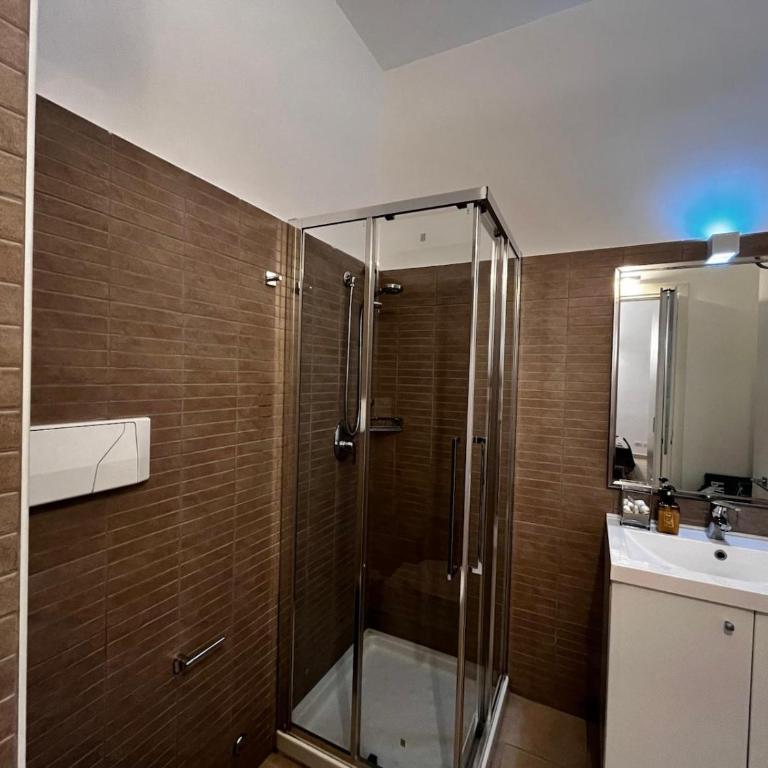 Alla Scala colorata - Appartamento con 2 Camere da Letto - 22