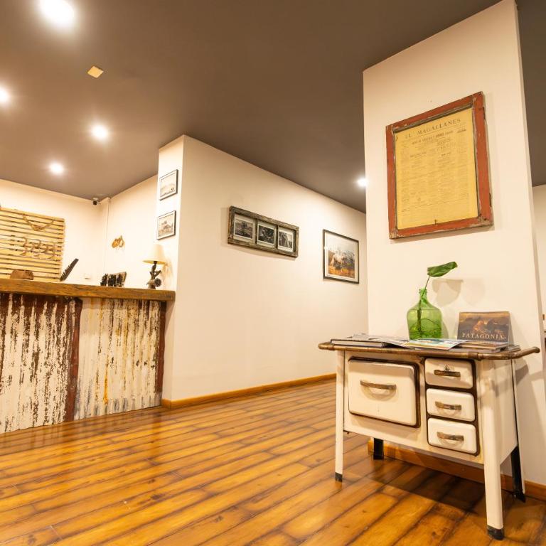 Pristine Patagonia Hotel - Triple Room - 13