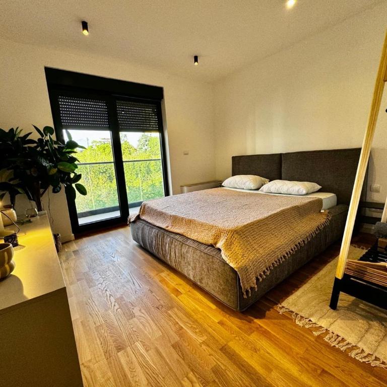 Vracar-Luxury Penthouse - Three-Bedroom Loft Apartment - 18