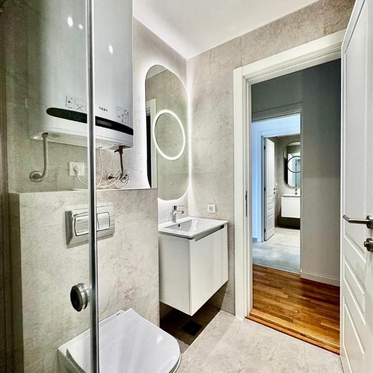 Vracar-Luxury Penthouse - Three-Bedroom Loft Apartment - 8