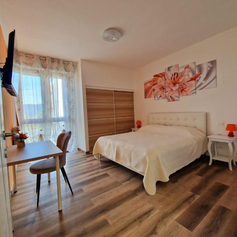 Bed & Breakfast L'Incanto - Camera Matrimoniale con Bagno Privato Esterno - 12