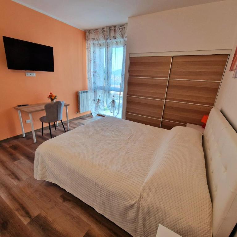 Bed & Breakfast L'Incanto - Camera Matrimoniale con Bagno Privato Esterno - 16