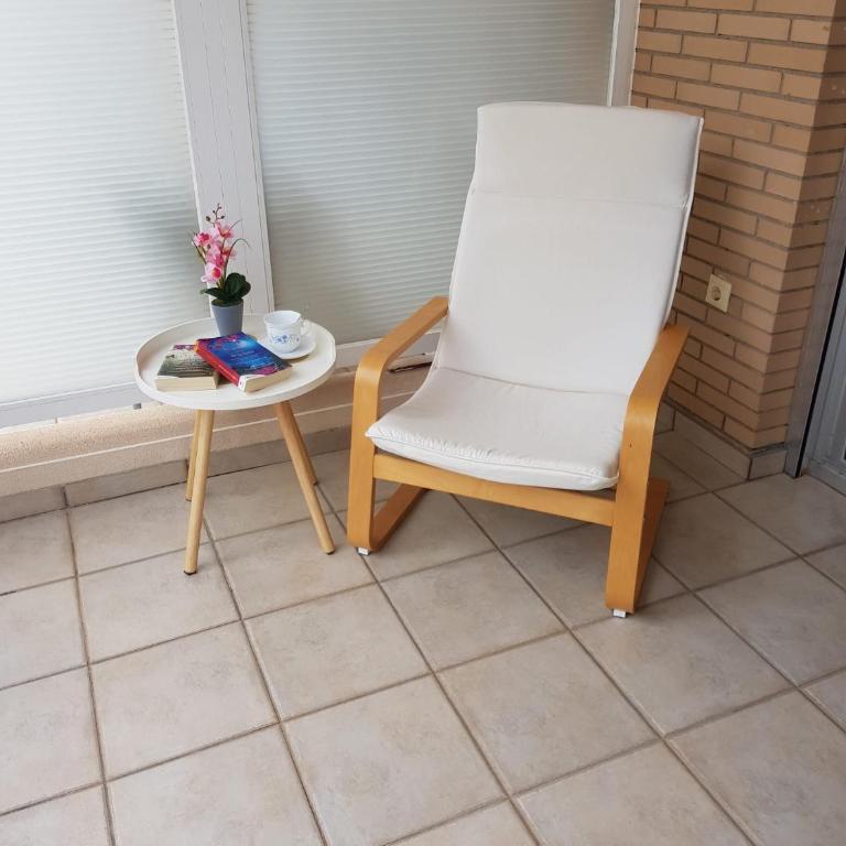 Piso con piscina y parking - Apartamento de 2 dormitorios - 5
